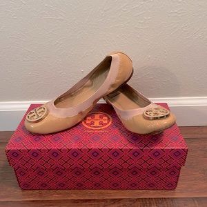 Nude Tory Burch Flats. Size 6